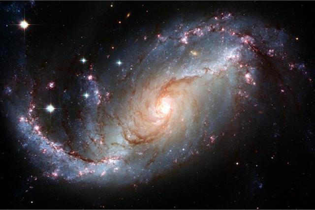 科学家发现快速射电爆发或隐藏暗物质线索