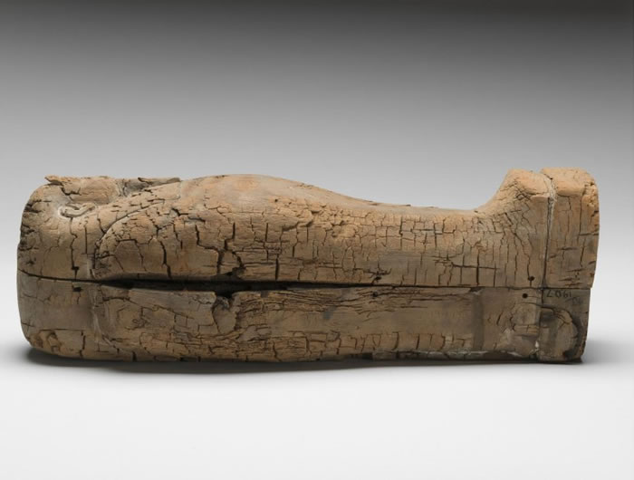 从处理这死胎的过程，足见生命在古埃及人眼中的价值。