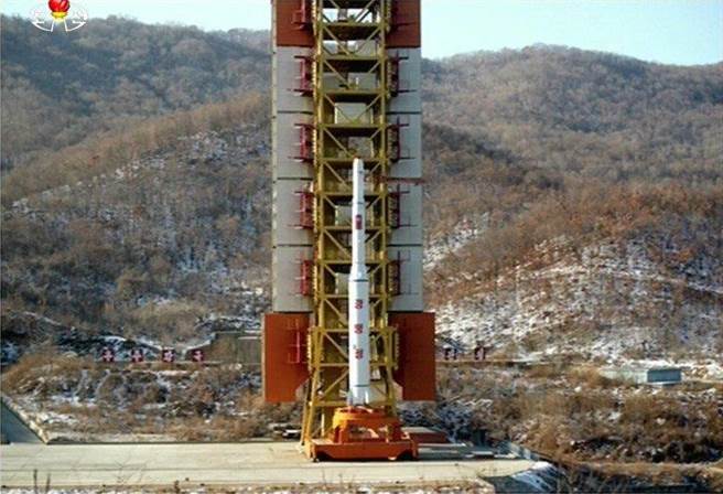 为什么火箭发射中心要设在低纬度地区？