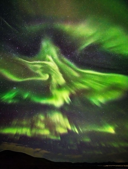 北极光的图案千变万化。