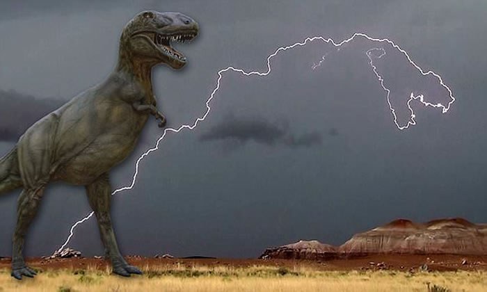 美国亚利桑那州国家公园上空出现暴龙型闪电