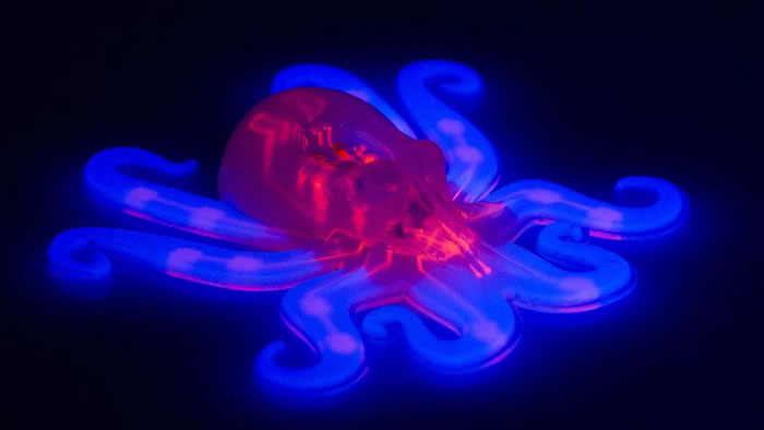 世界首个通体柔性章鱼机器人”Octobot”