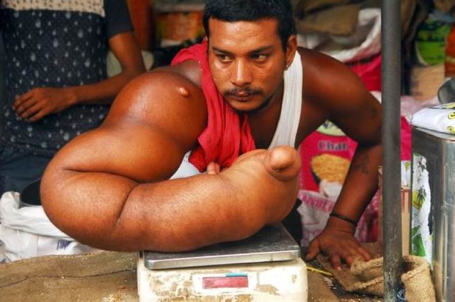 帕希只能在街上行乞