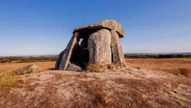 一座6，000年前的欧洲古墓，竟然隐藏“现代”功用。