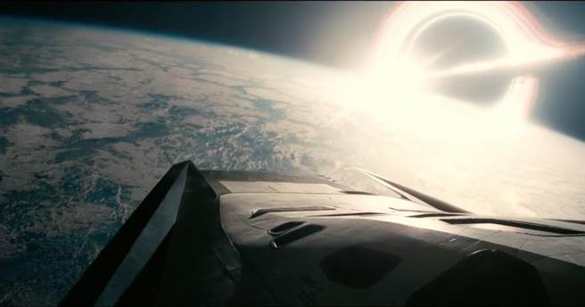 如果使用强大的镭射推进，只要30分钟就能抵达火星。