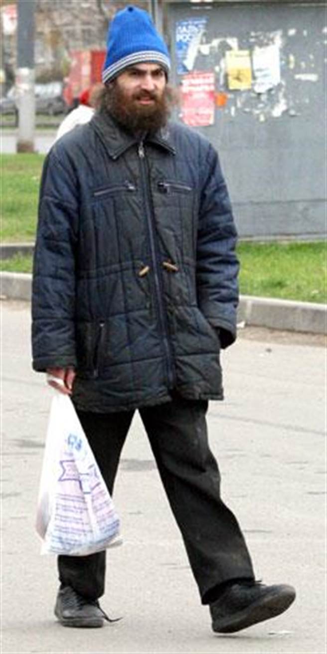 格里戈里穿着非常朴素。(图／www.reddit.com)