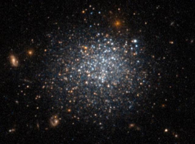 哈勃太空望远镜观测到“宇宙犯罪”受害者