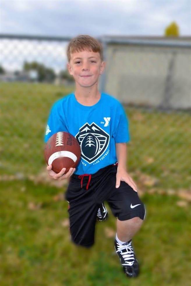 Keith Pierce刚过完10岁的生日后，腿莫名开始肿胀。