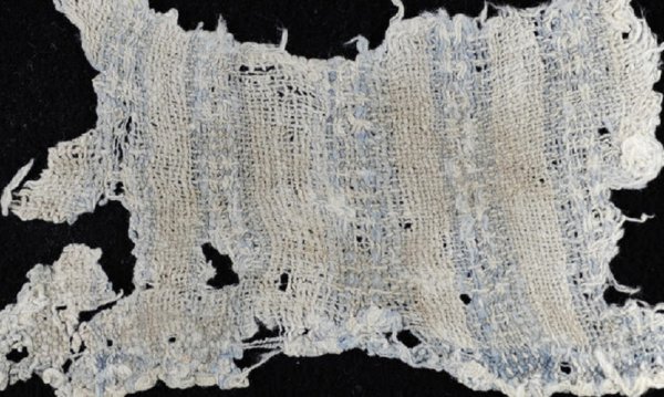 秘鲁发现最古老染布