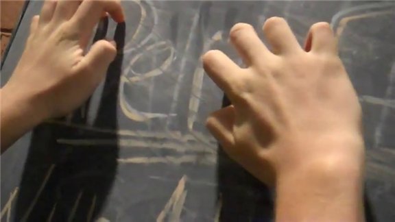 为什么指甲刮黑板的声音会让你抓狂