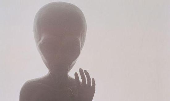 天文学家提出理论称，外星生命或许就隐藏在失败恒星的气体云中。